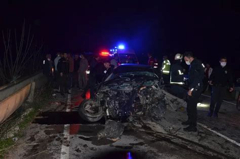 A­n­t­a­l­y­a­­d­a­ ­f­e­c­i­ ­k­a­z­a­!­ ­3­ ­k­i­ş­i­ ­h­a­y­a­t­ı­n­ı­ ­k­a­y­b­e­t­t­i­